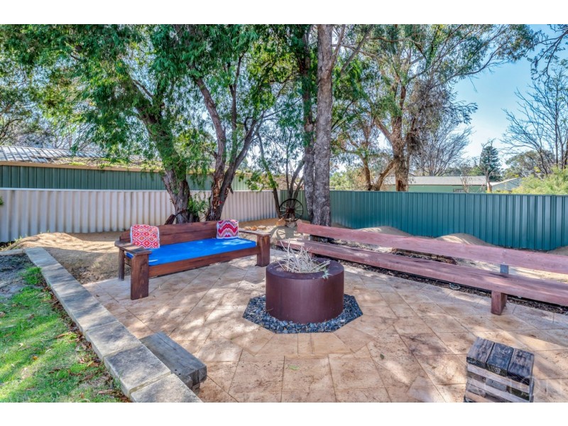 6 Exchequer Avenue, Greenfields WA 6210