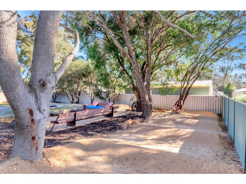 6 Exchequer Avenue, Greenfields WA 6210