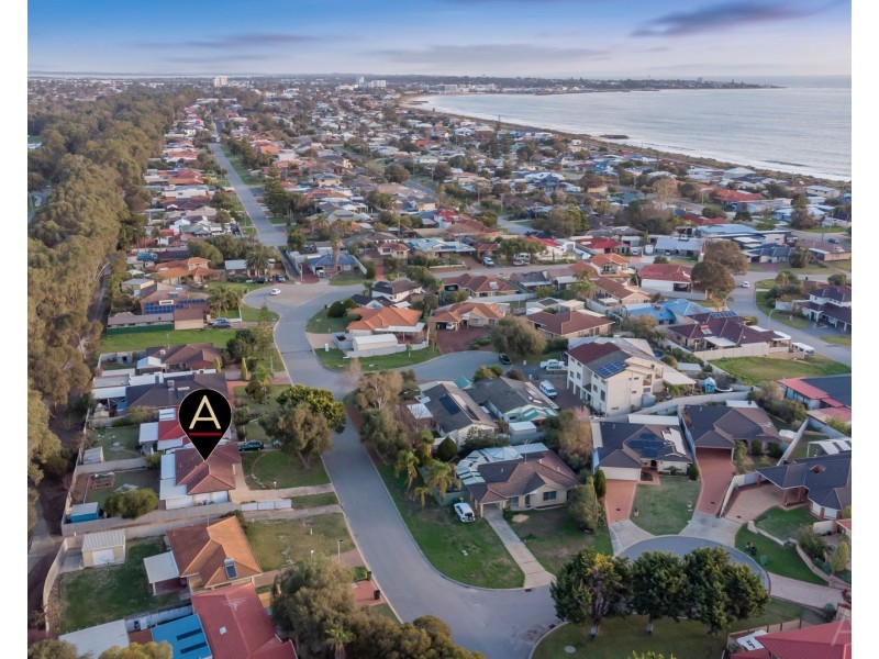 96 Hickman Road, Silver Sands WA 6210