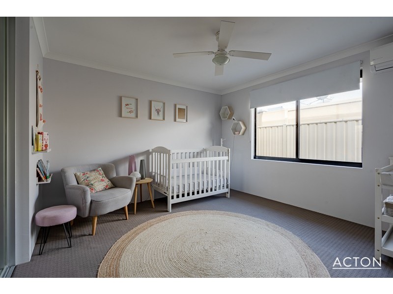 4 Calder Nook, Lakelands WA 6180