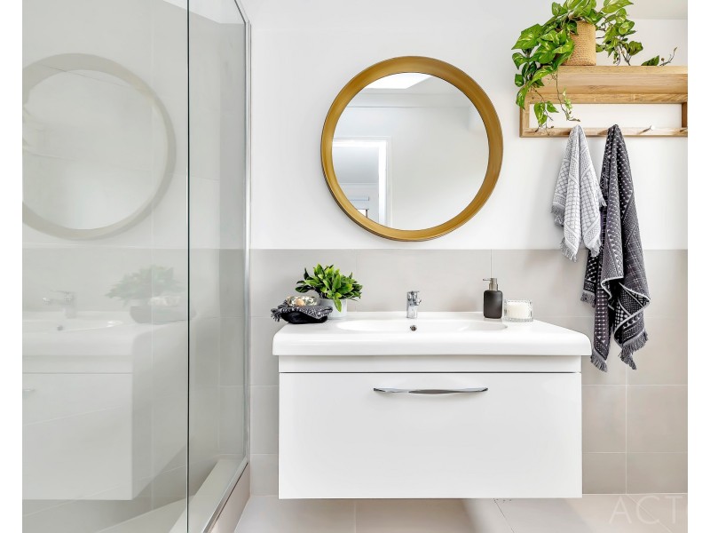 10 Paraguay Avenue, Greenfields WA 6210