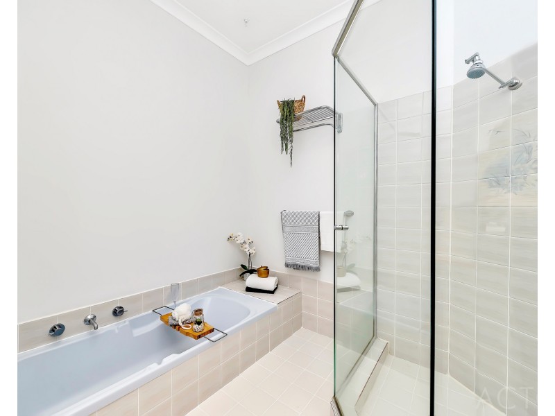 10 Paraguay Avenue, Greenfields WA 6210