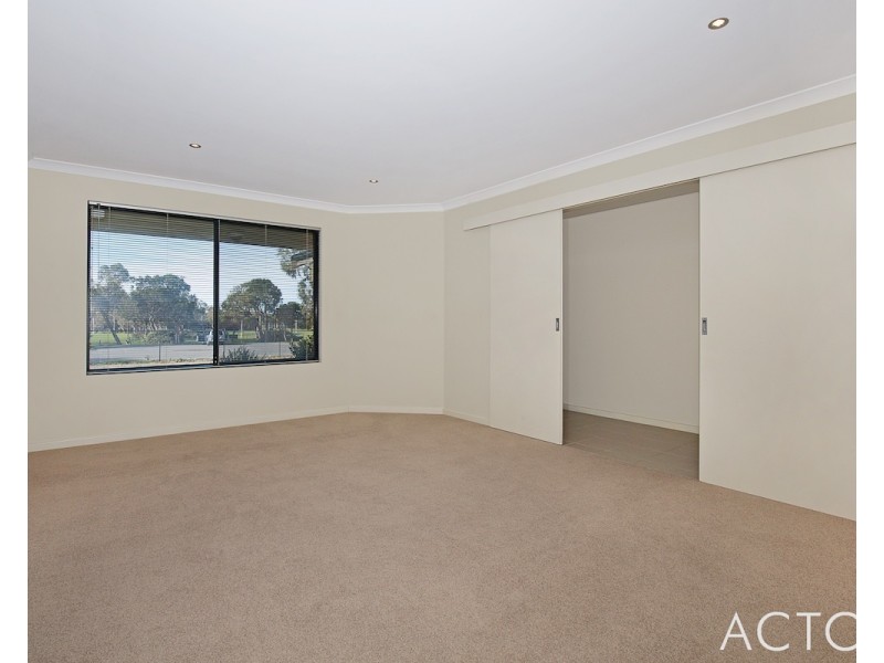 57 Karon Vista, Halls Head WA 6210