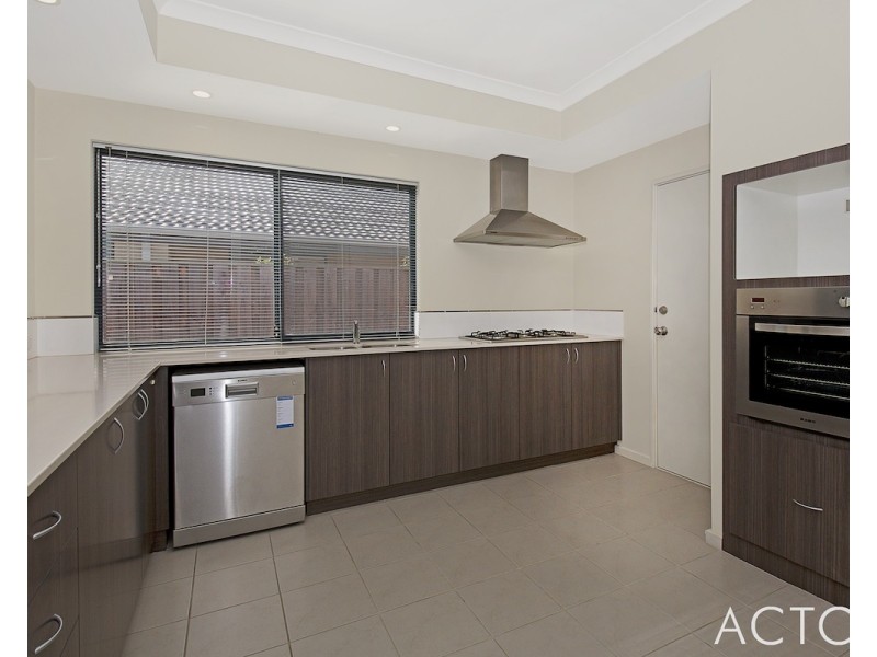 57 Karon Vista, Halls Head WA 6210