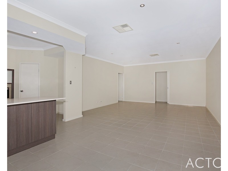 57 Karon Vista, Halls Head WA 6210