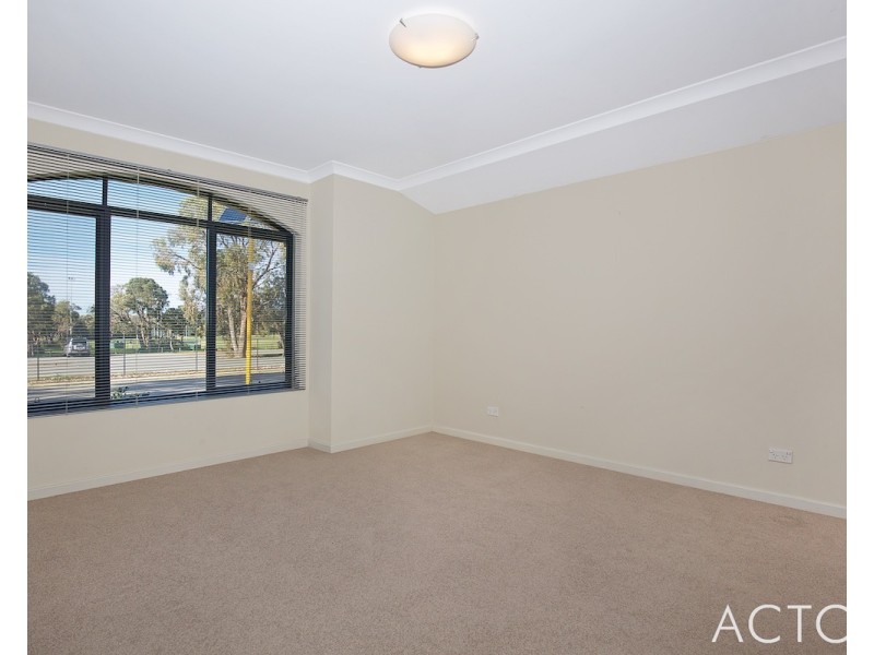 57 Karon Vista, Halls Head WA 6210