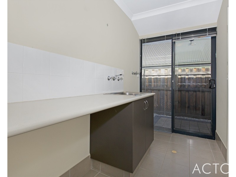 57 Karon Vista, Halls Head WA 6210