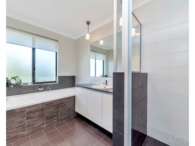 21 Joshua Carrol Street, Madora Bay WA 6210