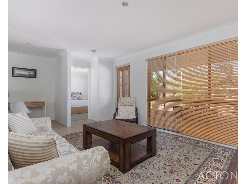 6 Bardoc Way, Greenfields WA 6210