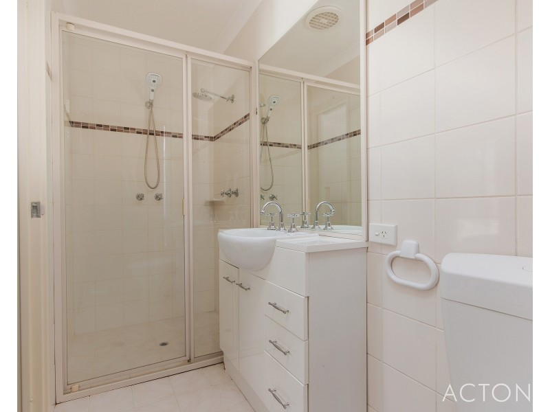 6 Bardoc Way, Greenfields WA 6210
