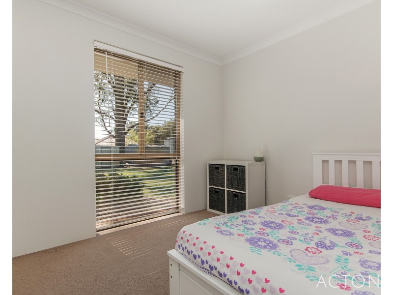 6 Bardoc Way, Greenfields WA 6210