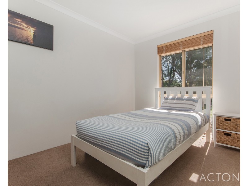 6 Bardoc Way, Greenfields WA 6210