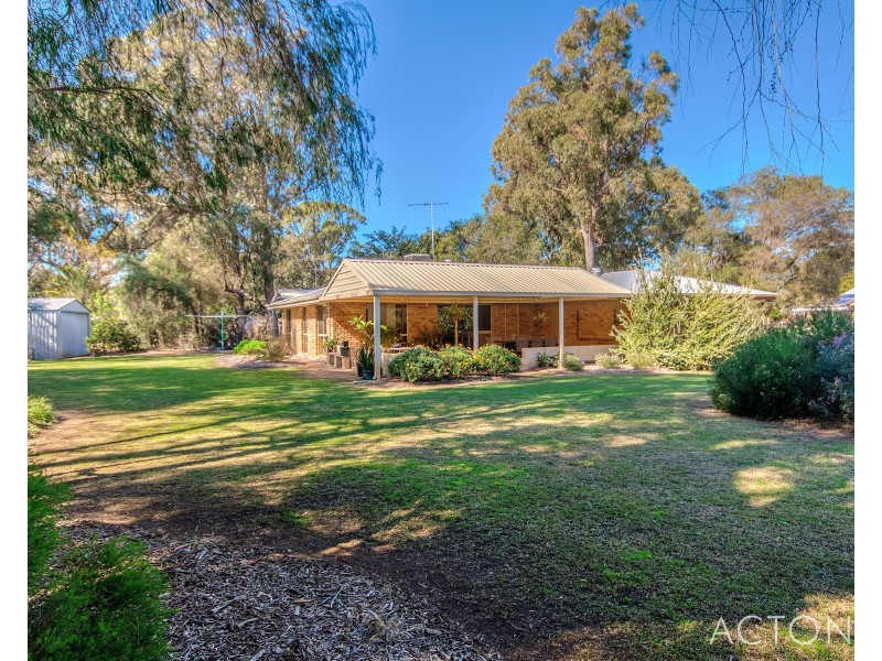 6 Bardoc Way, Greenfields WA 6210