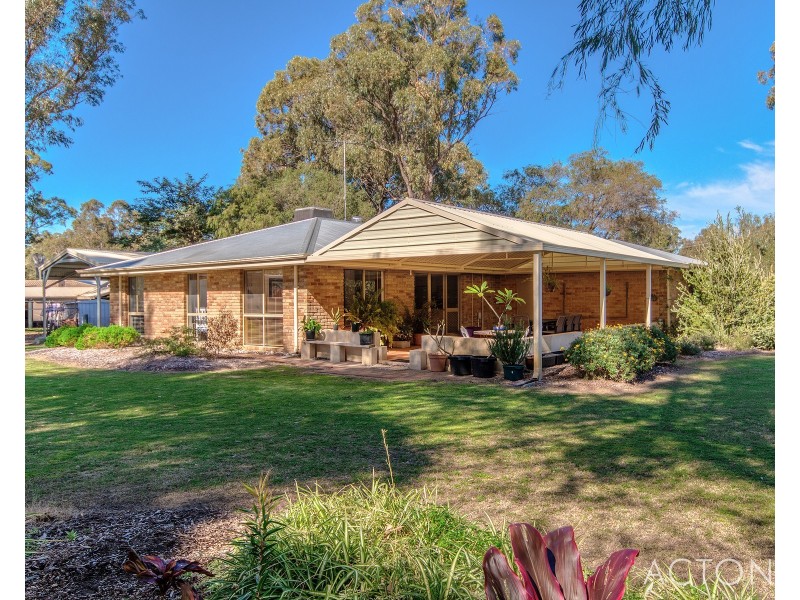 6 Bardoc Way, Greenfields WA 6210