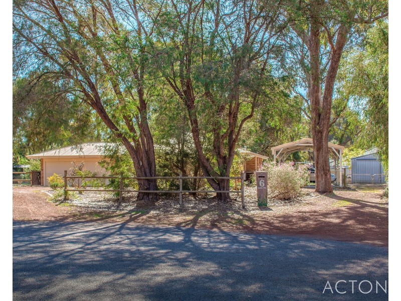 6 Bardoc Way, Greenfields WA 6210