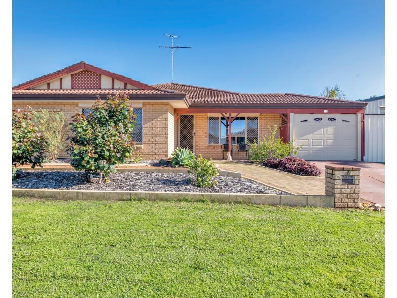 19 Brighton Place, Greenfields WA 6210