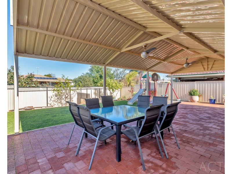 19 Brighton Place, Greenfields WA 6210