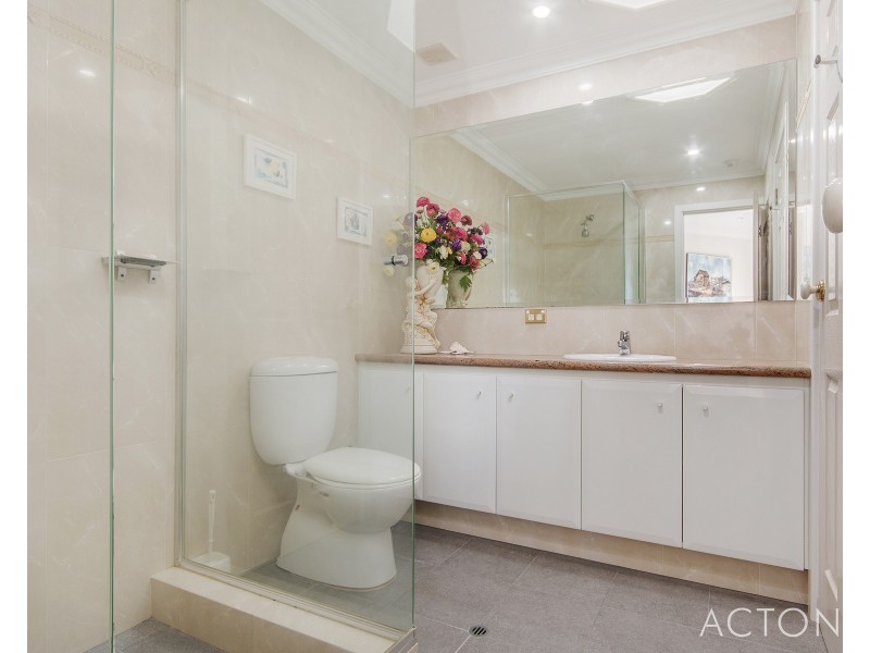 19 Ashburton Court, Dudley Park WA 6210