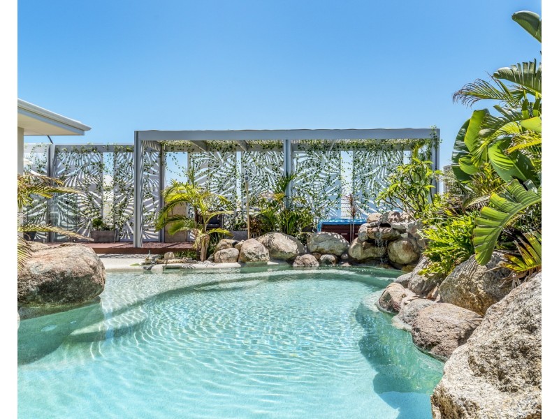 32 Acerosa Boulevard, Halls Head WA 6210