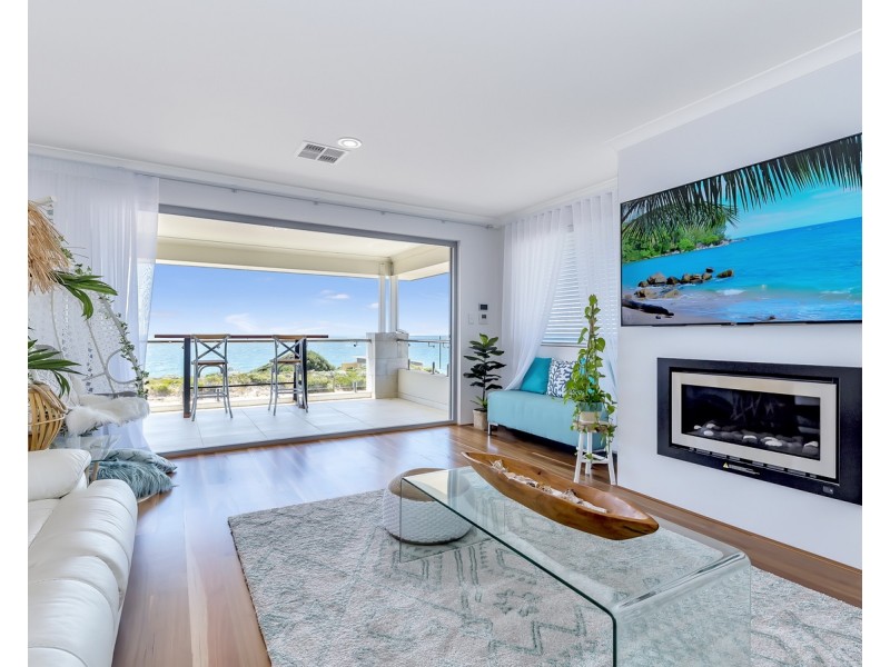 32 Acerosa Boulevard, Halls Head WA 6210