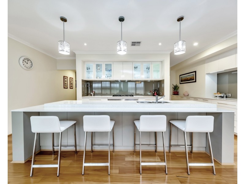 14 Tamar Break, Madora Bay WA 6210