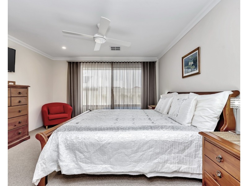 14 Tamar Break, Madora Bay WA 6210