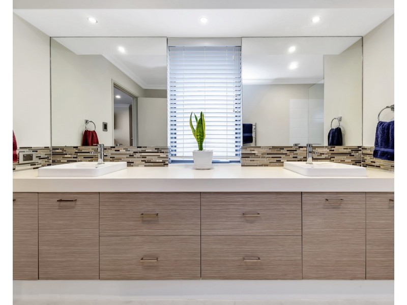 14 Tamar Break, Madora Bay WA 6210