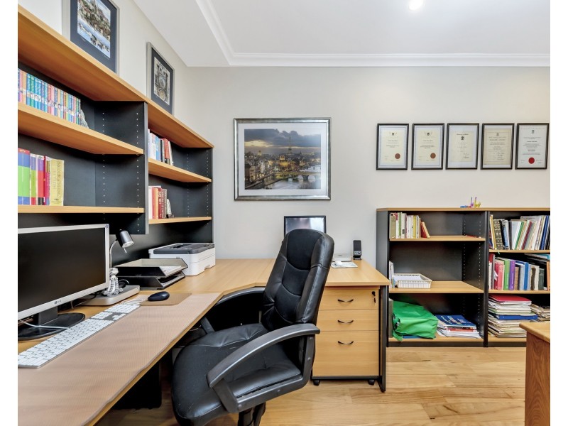 14 Tamar Break, Madora Bay WA 6210