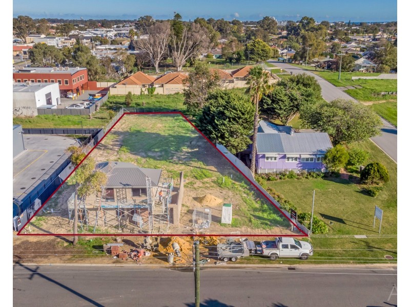 2 Parkview Street, Mandurah WA 6210