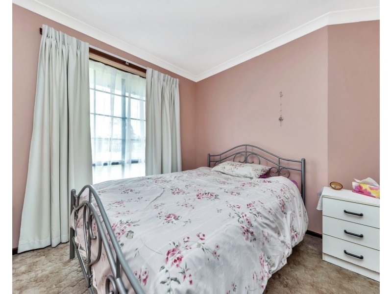 8 Amazon Drive, Greenfields WA 6210