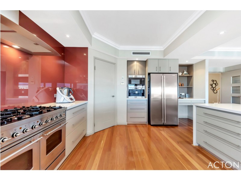 44 Katinka Retreat, Dudley Park WA 6210