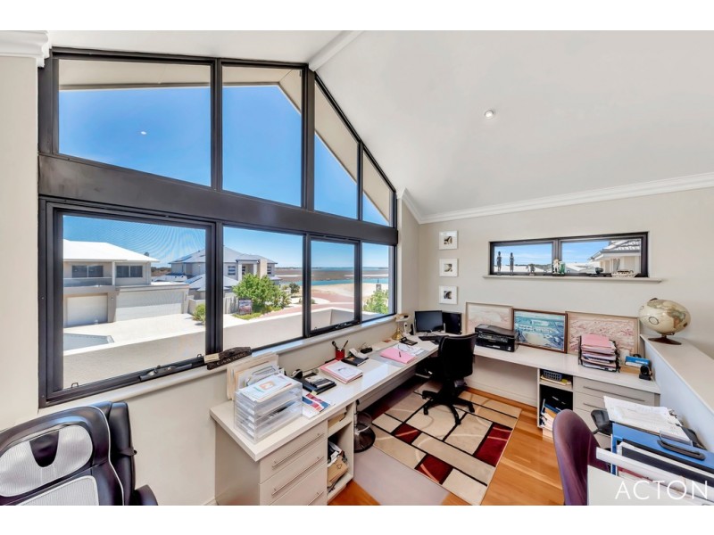 44 Katinka Retreat, Dudley Park WA 6210