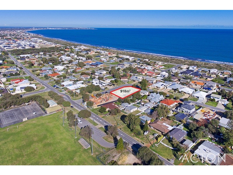 24 Success Street, Madora Bay WA 6210