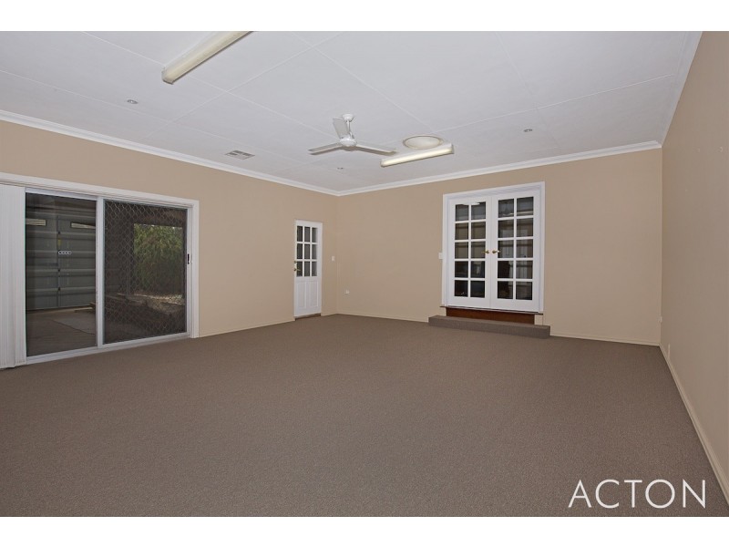 28 Husband Road, Barragup WA 6209