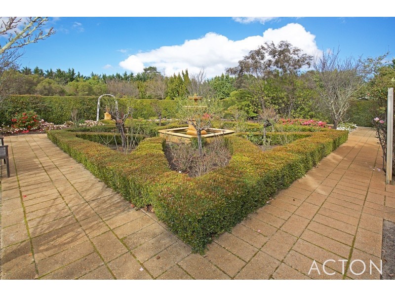 28 Husband Road, Barragup WA 6209