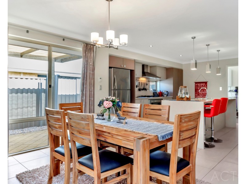 74 Countess Circuit, South Yunderup WA 6208