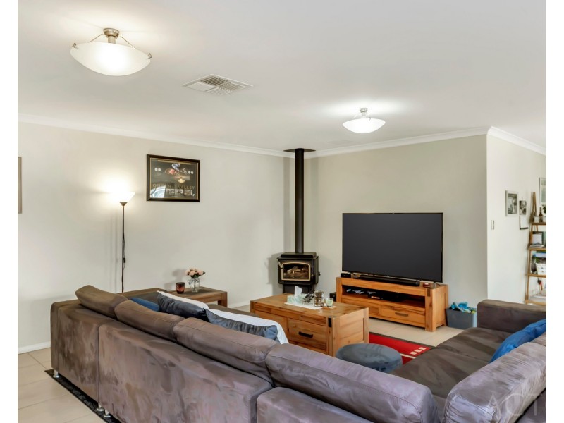 74 Countess Circuit, South Yunderup WA 6208