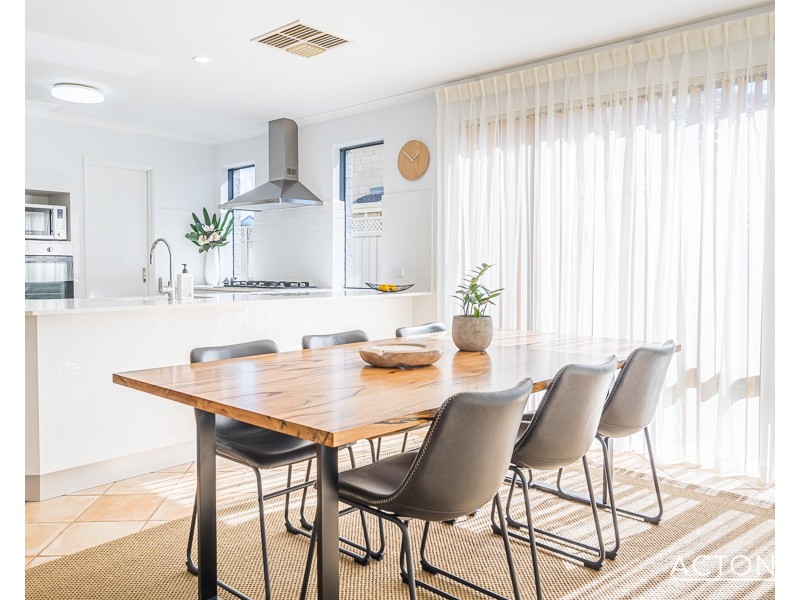 31 Darwin Terrace, Dudley Park WA 6210