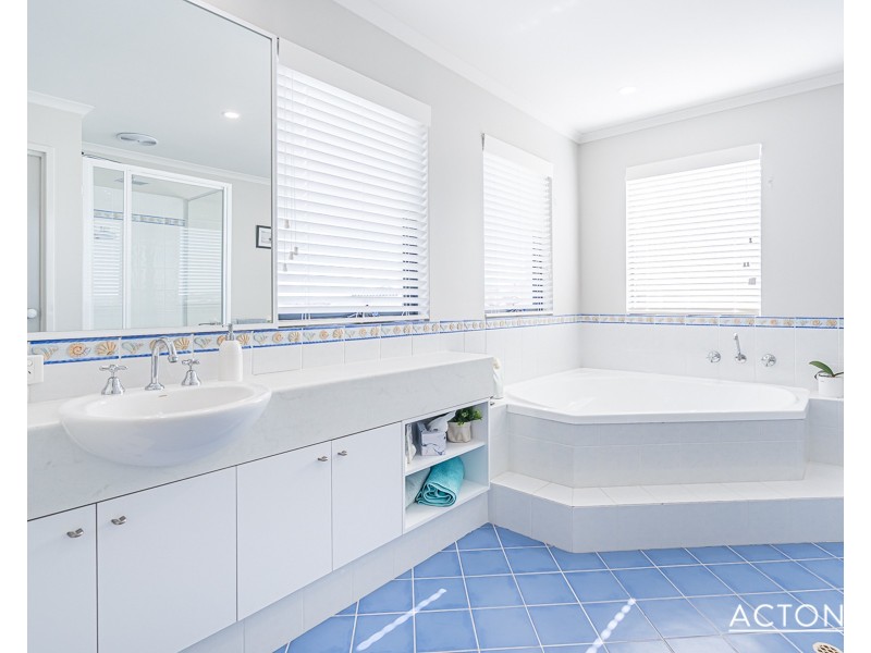 31 Darwin Terrace, Dudley Park WA 6210