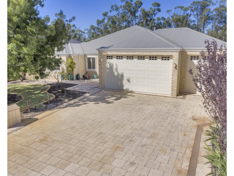 71 Midsummer Circle, Pinjarra WA 6208