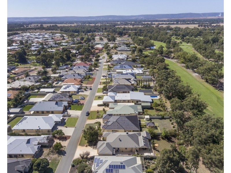 71 Midsummer Circle, Pinjarra WA 6208