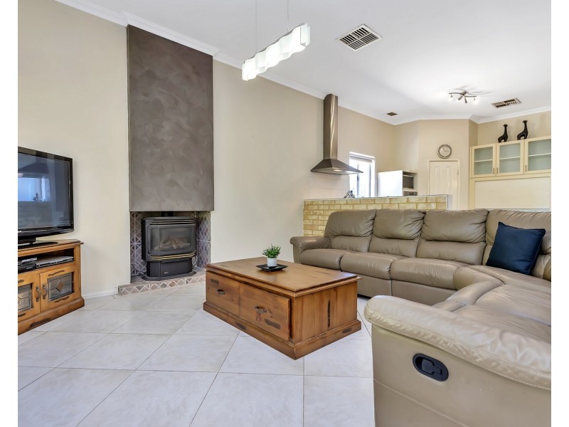 71 Midsummer Circle, Pinjarra WA 6208