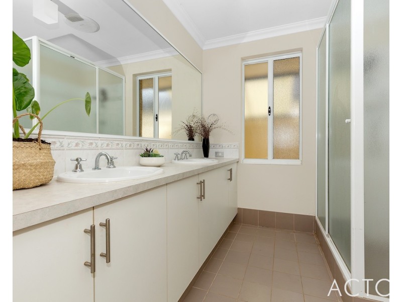 71 Midsummer Circle, Pinjarra WA 6208