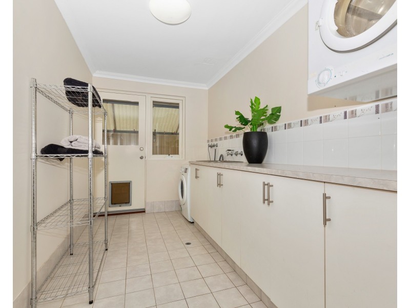 71 Midsummer Circle, Pinjarra WA 6208