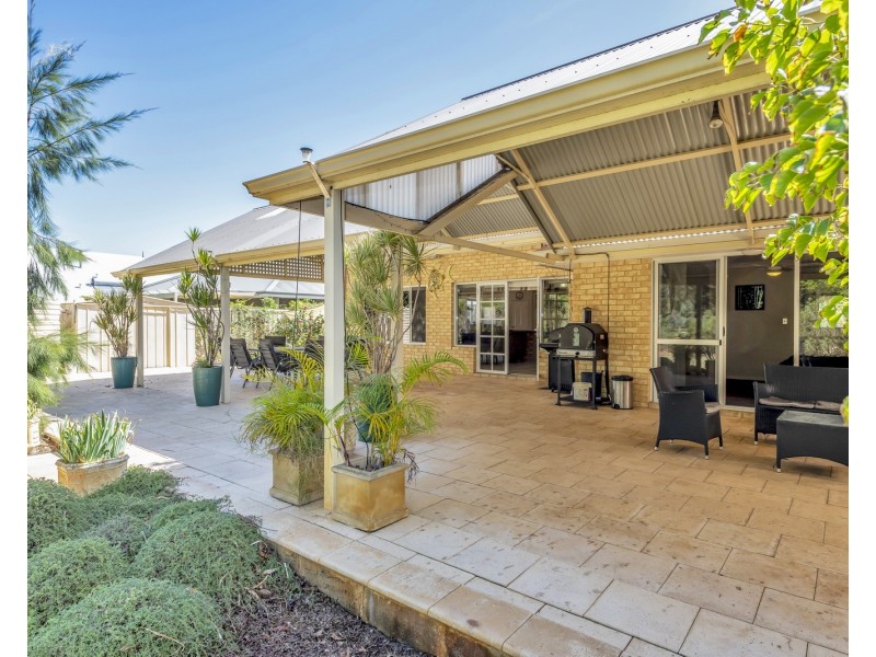 71 Midsummer Circle, Pinjarra WA 6208
