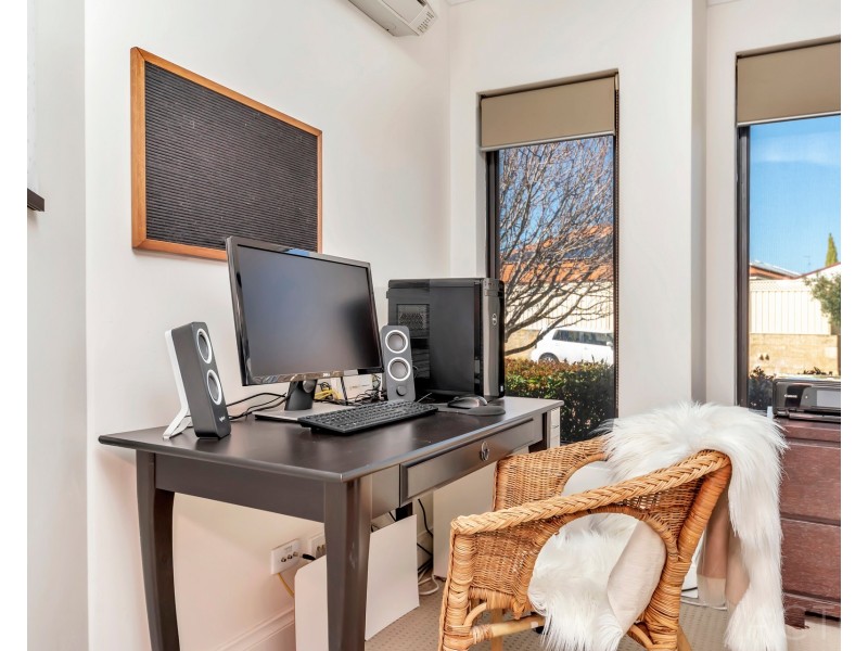 14 Corella Approach, Lakelands WA 6180