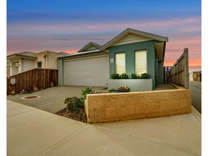 8 Teneriffe Rise, Halls Head WA 6210