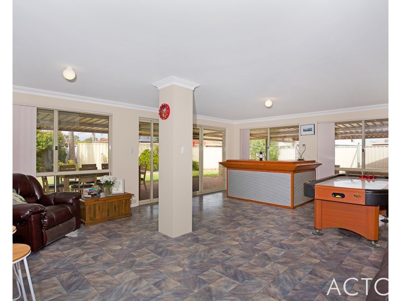 15 Sun Land Avenue, South Yunderup WA 6208