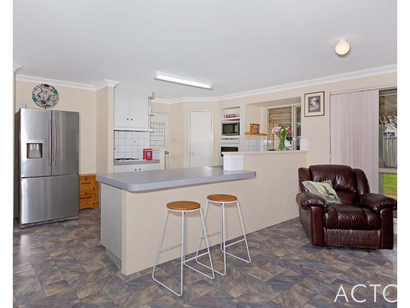 15 Sun Land Avenue, South Yunderup WA 6208