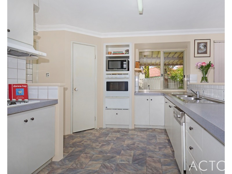 15 Sun Land Avenue, South Yunderup WA 6208